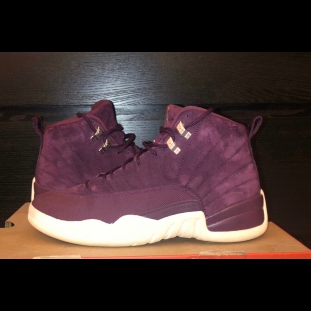 Jordan 12 Bordeaux